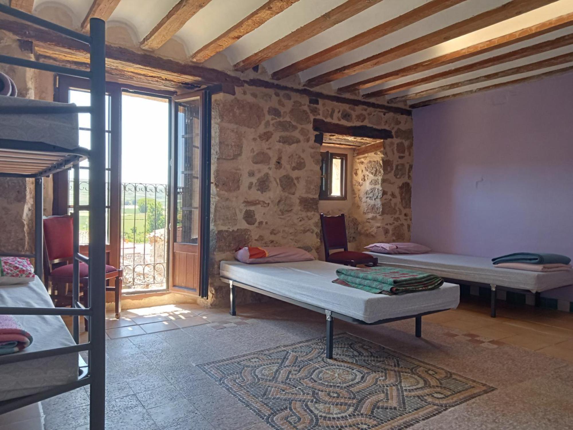 Hostal De Peregrinos Casa Nostra *